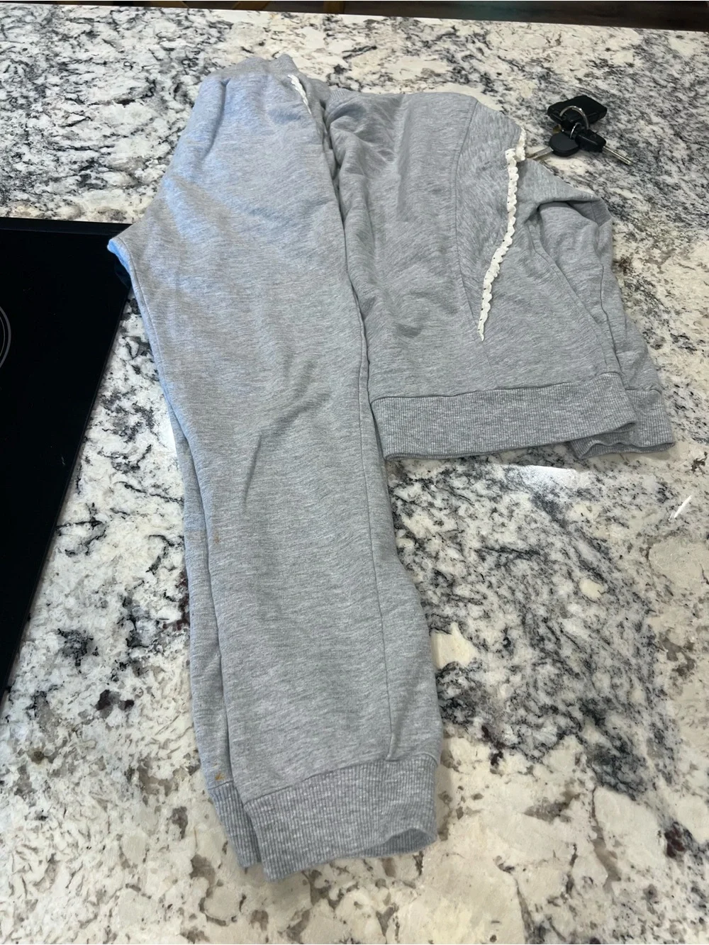 Jessica Simpson 2 piece suit size 7